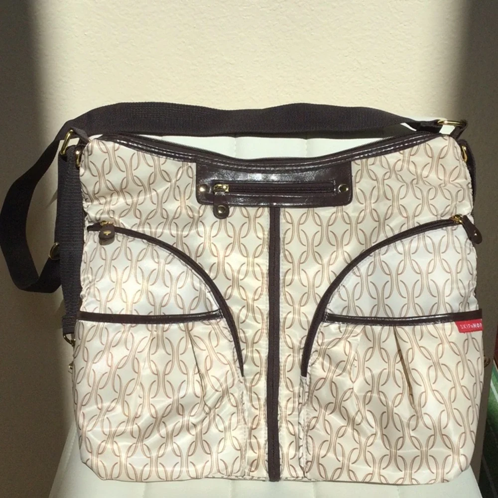 EUC Skip Hop Baby Diaper Bag Brown Cream Expandable Orange Center